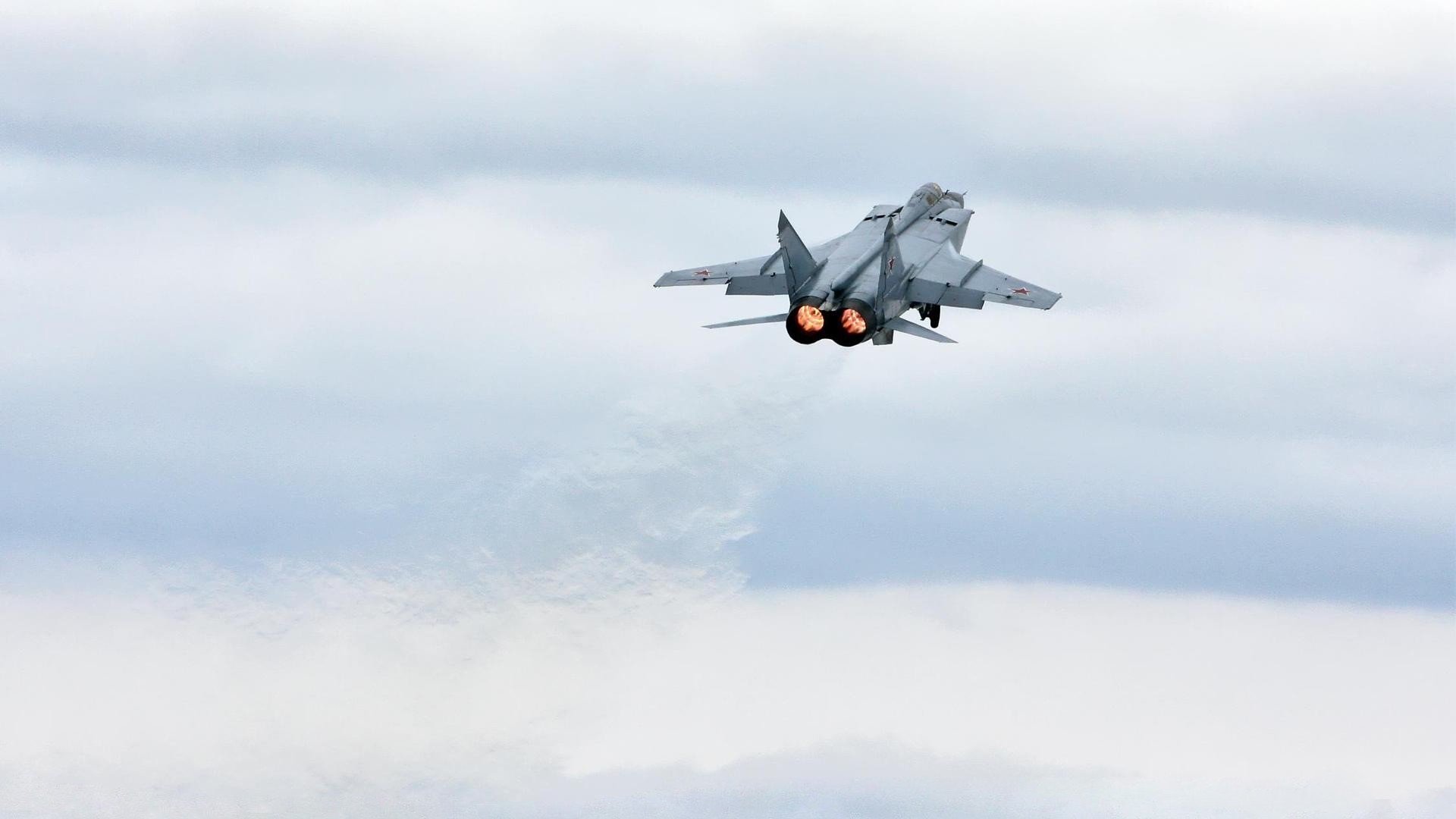 九游下载中心-新技术引领:智能辅助与车载机械革新,汽车智能辅助驾驶已得到广泛应用